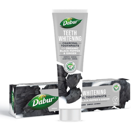 Dentifricio sbiancante al carbone con pepe e zenzero 100 ml - Dabur.